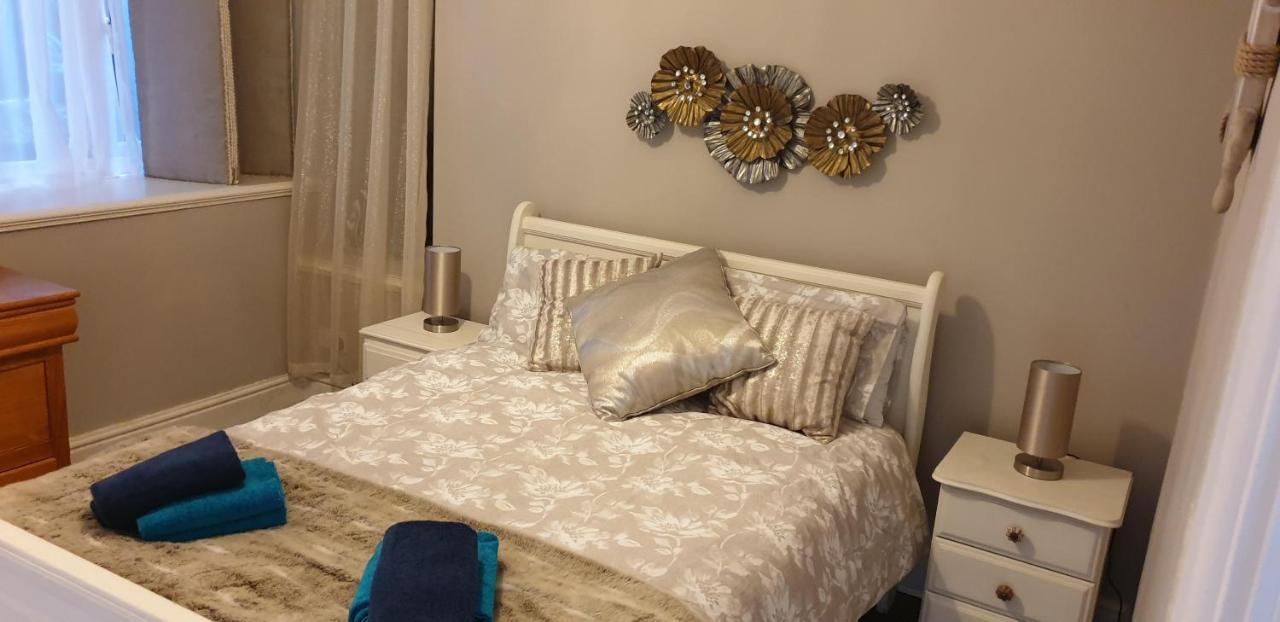 Seaview Paradise 1-Bed Apartment Бармут Екстер'єр фото